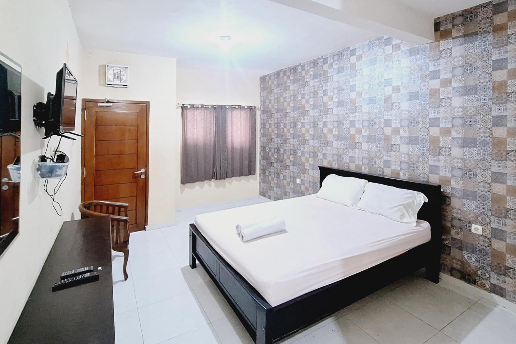 Villa Bukit Bunga Syariah Redpartner Pacet Mojokerto Exterior foto