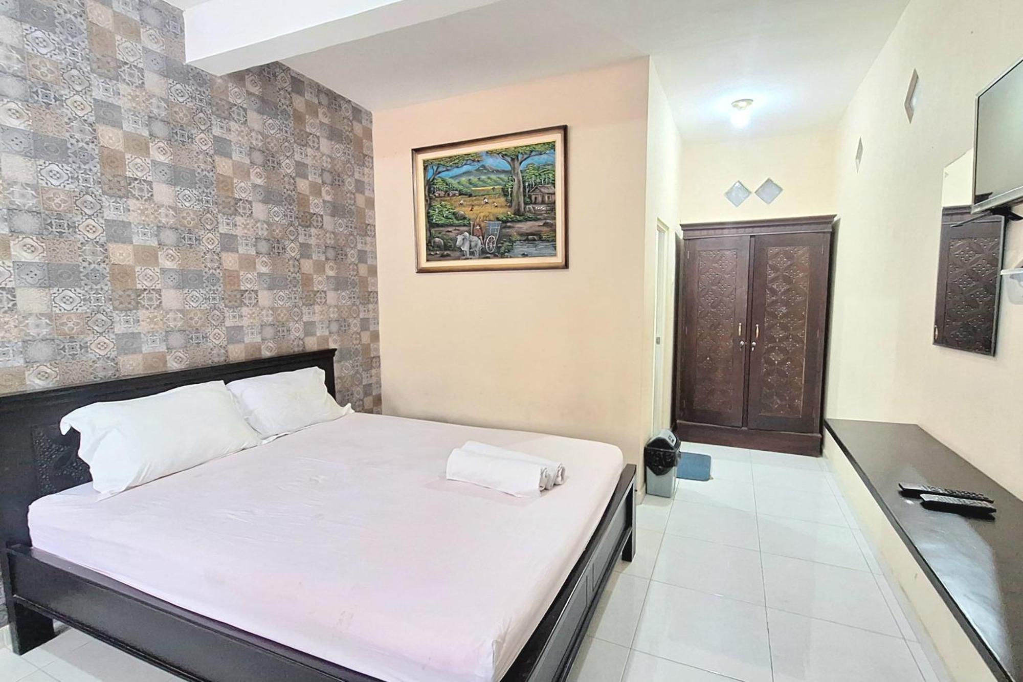 Villa Bukit Bunga Syariah Redpartner Pacet Mojokerto Exterior foto